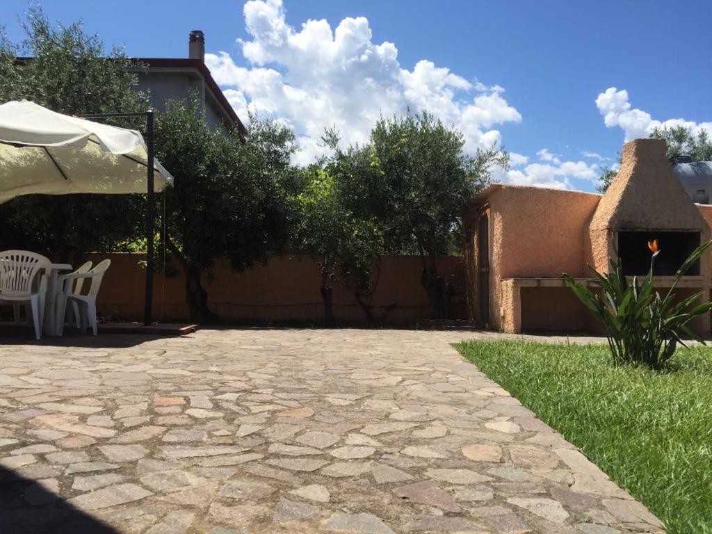 Appartamenti In Villa Con Ampio Giardino Esterno 포사타 외부 사진