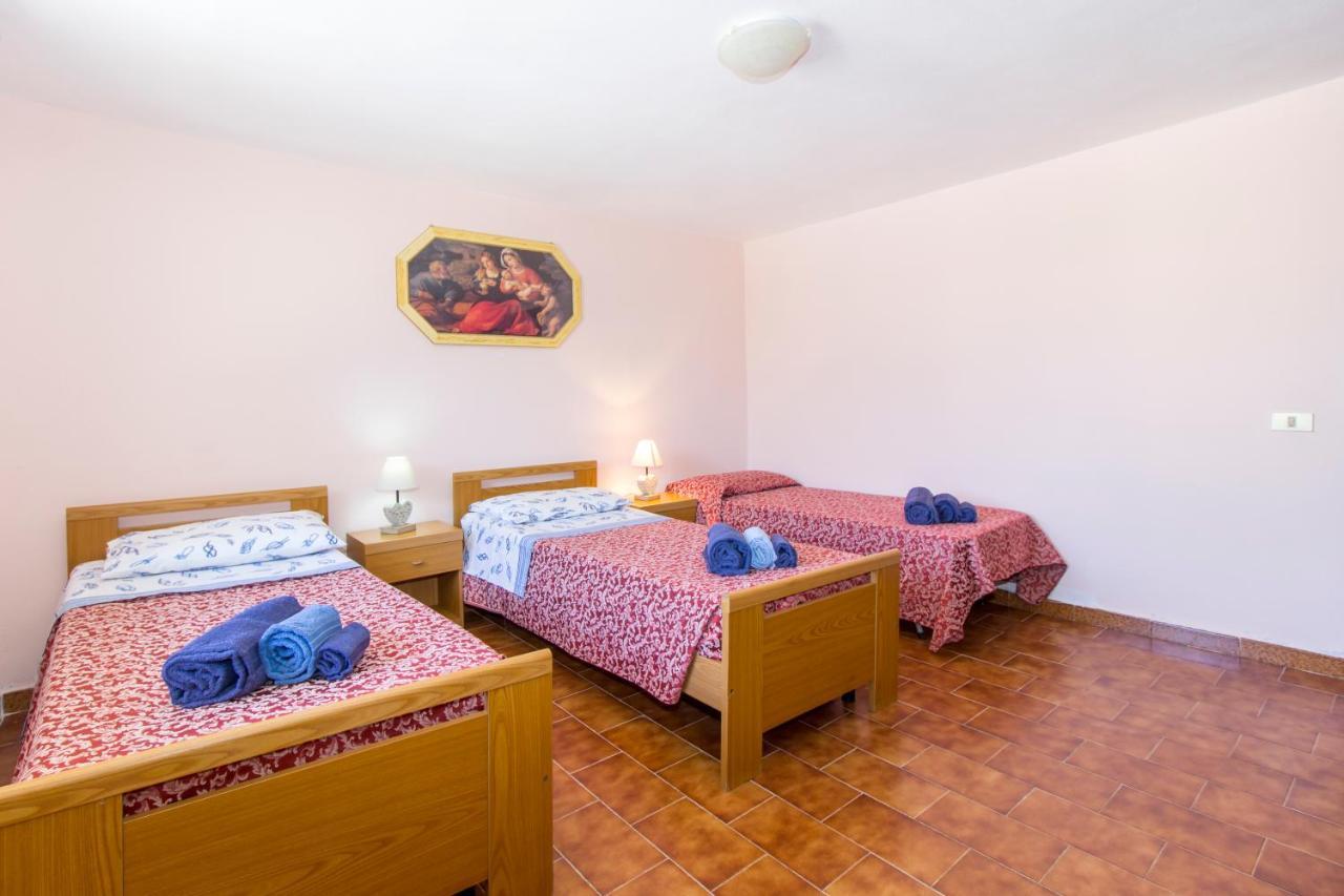 Appartamenti In Villa Con Ampio Giardino Esterno 포사타 외부 사진