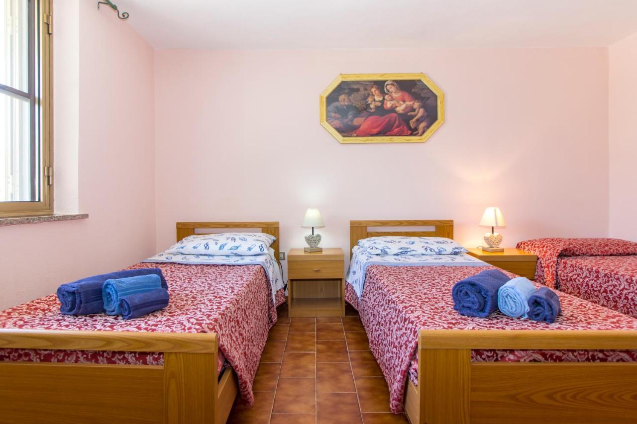 Appartamenti In Villa Con Ampio Giardino Esterno 포사타 외부 사진