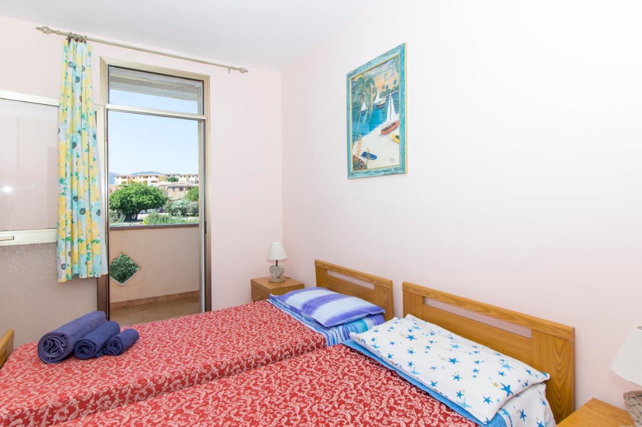Appartamenti In Villa Con Ampio Giardino Esterno 포사타 외부 사진
