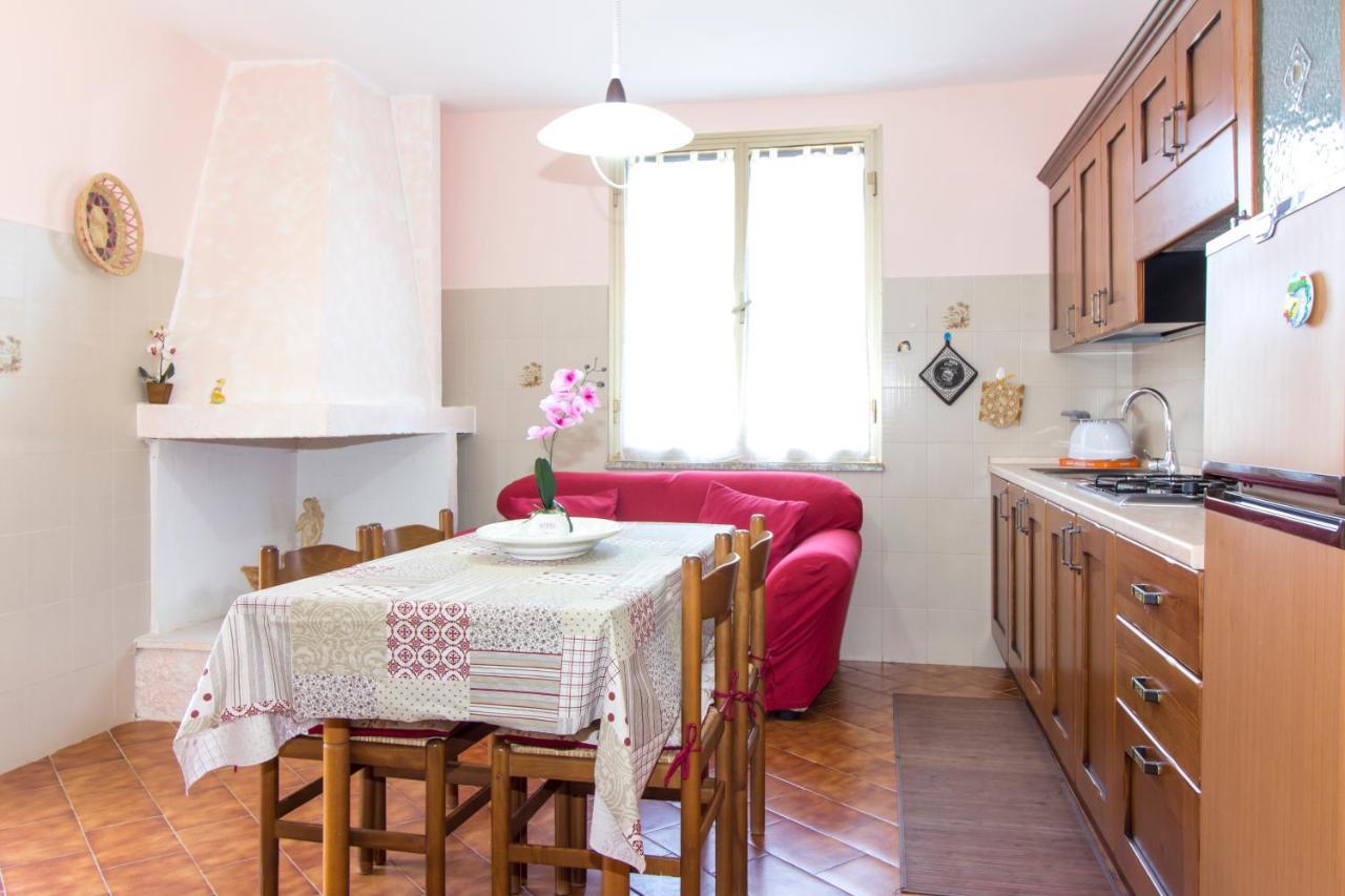 Appartamenti In Villa Con Ampio Giardino Esterno 포사타 외부 사진