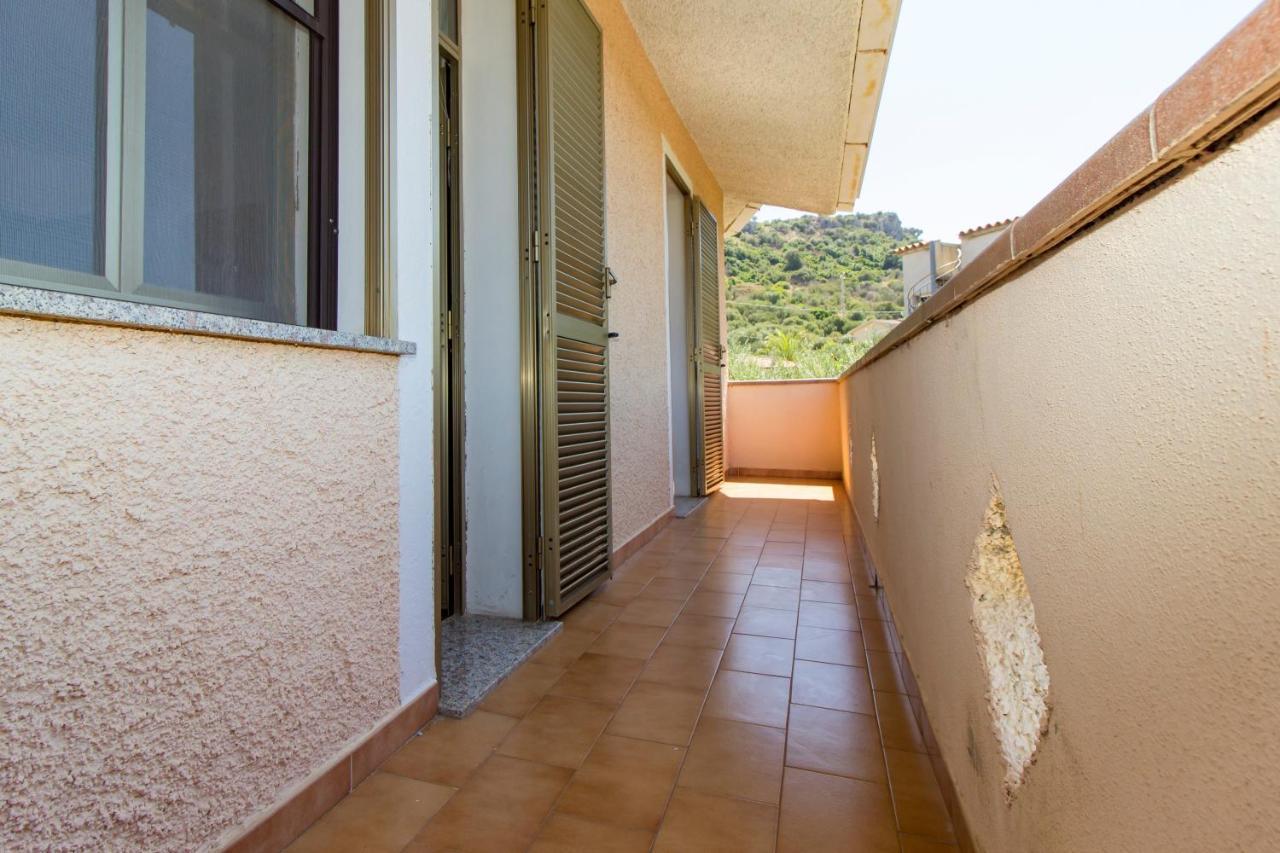 Appartamenti In Villa Con Ampio Giardino Esterno 포사타 외부 사진