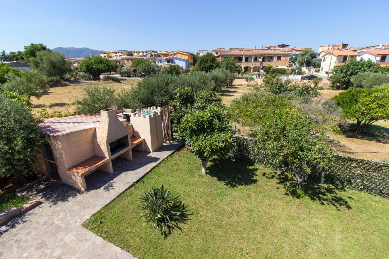 Appartamenti In Villa Con Ampio Giardino Esterno 포사타 외부 사진