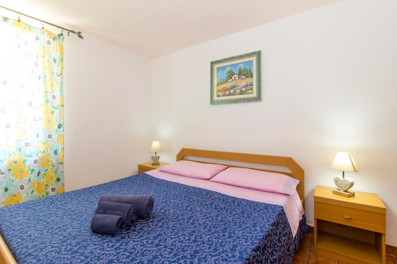 Appartamenti In Villa Con Ampio Giardino Esterno 포사타 외부 사진